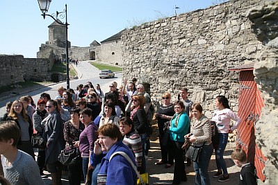pg_001-10417_385